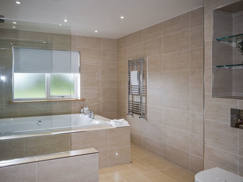 Bathroom | Ryka Lodge, All Outer Hebrides