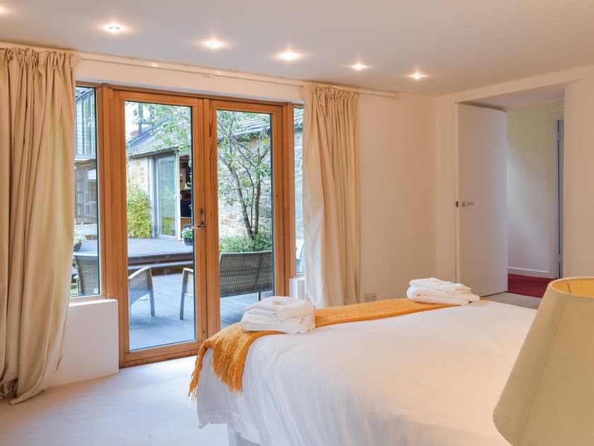 Double bedroom | Tigh Nam Muc, Lothianburn, near Edinburgh