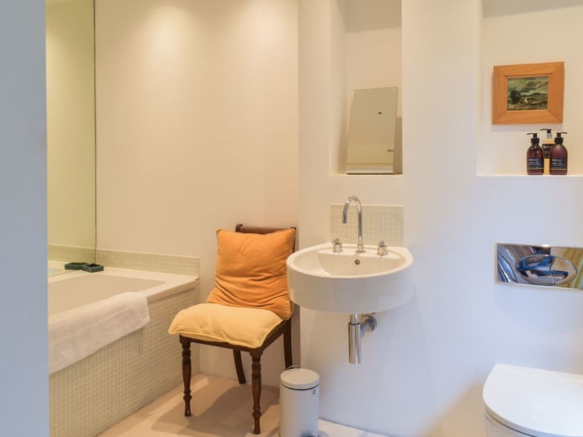 Bathroom | Tigh Nam Muc, Lothianburn, near Edinburgh
