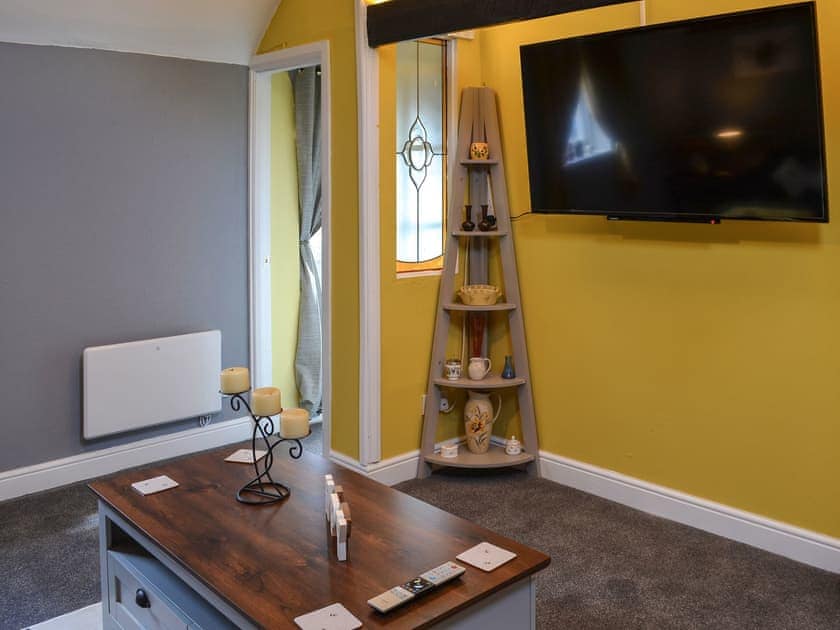 Double bedroom | The Beehive, East Kirkby, near Horncastle
