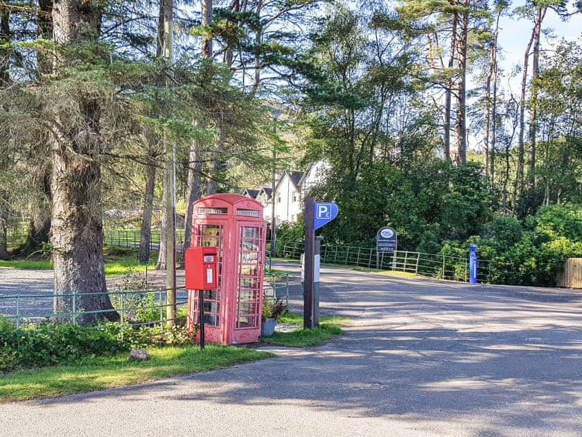 Surrounding area | Lochside Apartment - Lochside Holidays, Stronachlachar