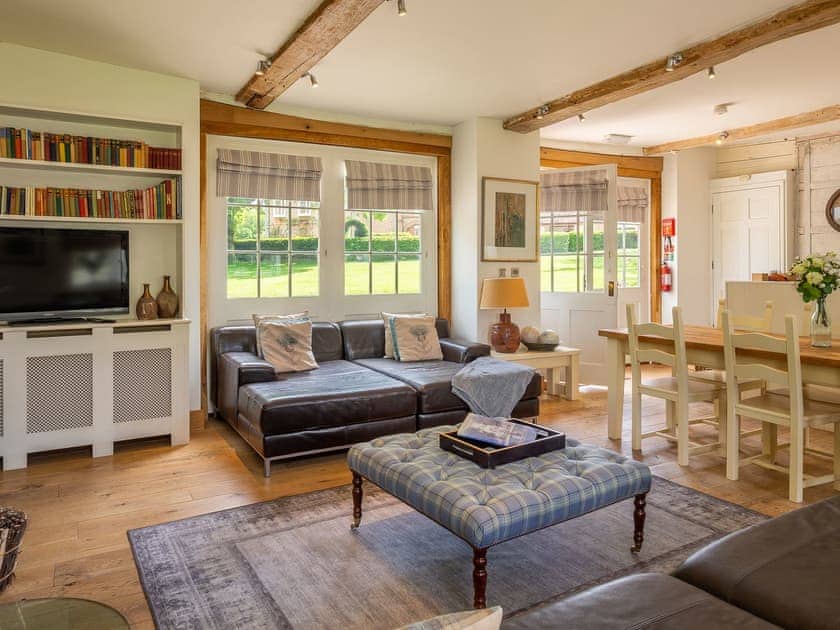 Open plan living space | Belchamp Hall Coach House - Belchamp Cottages, Belchamp Walter