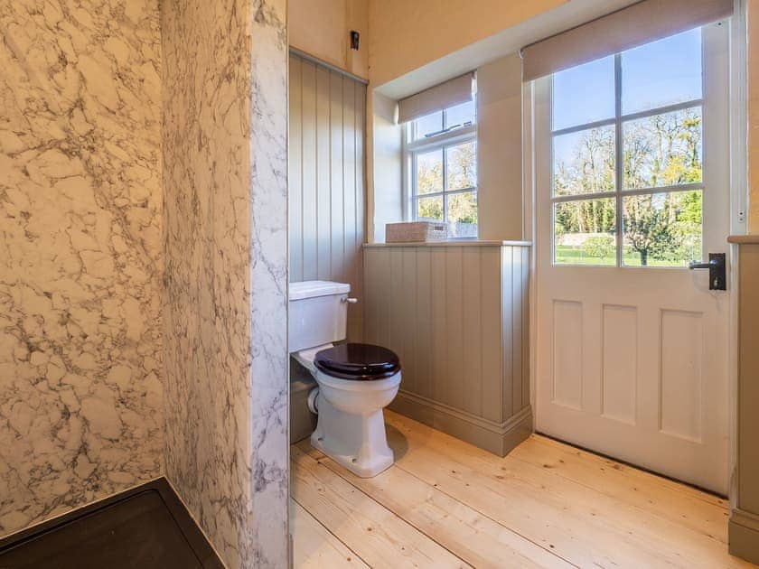 Bathroom | Belchamp Hall Stables - Belchamp Cottages, Belchamp Walter