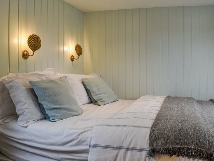 Bedroom | Shepherd’s Beachhouse - Pagham Retreats, Pagham, Near Bognor Regis 