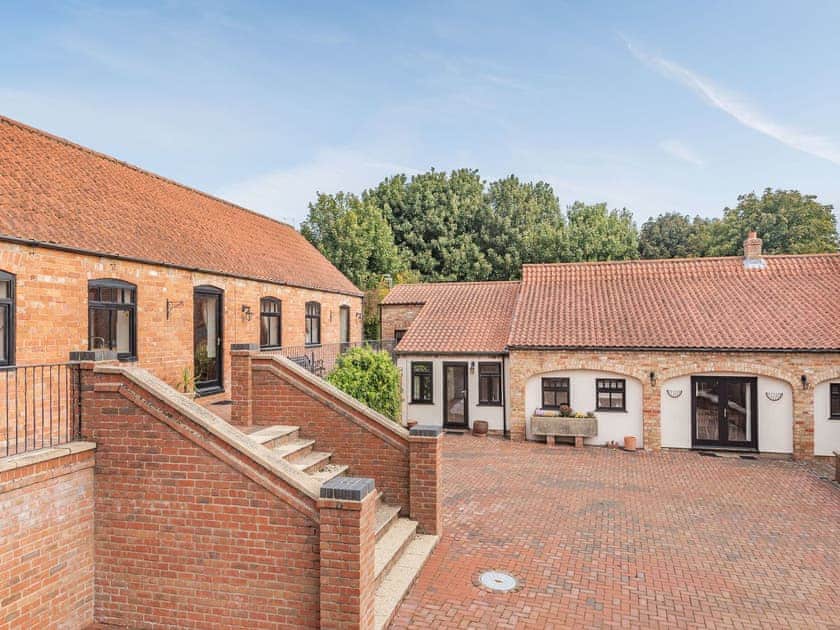 Exterior | Juice Trump - Poachers Hideaway, Belchford