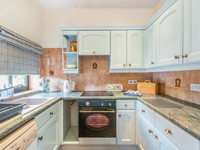 Kitchen | Shire Horse Barn - Poachers Hideaway, Belchford
