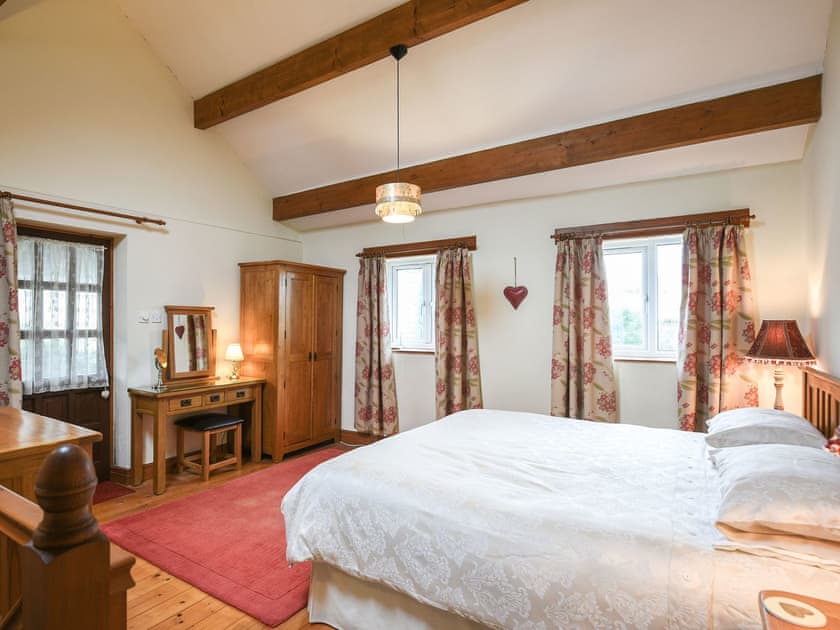 Double bedroom | Curlew Cottage - Shropshire Retreats, Bishops Castle