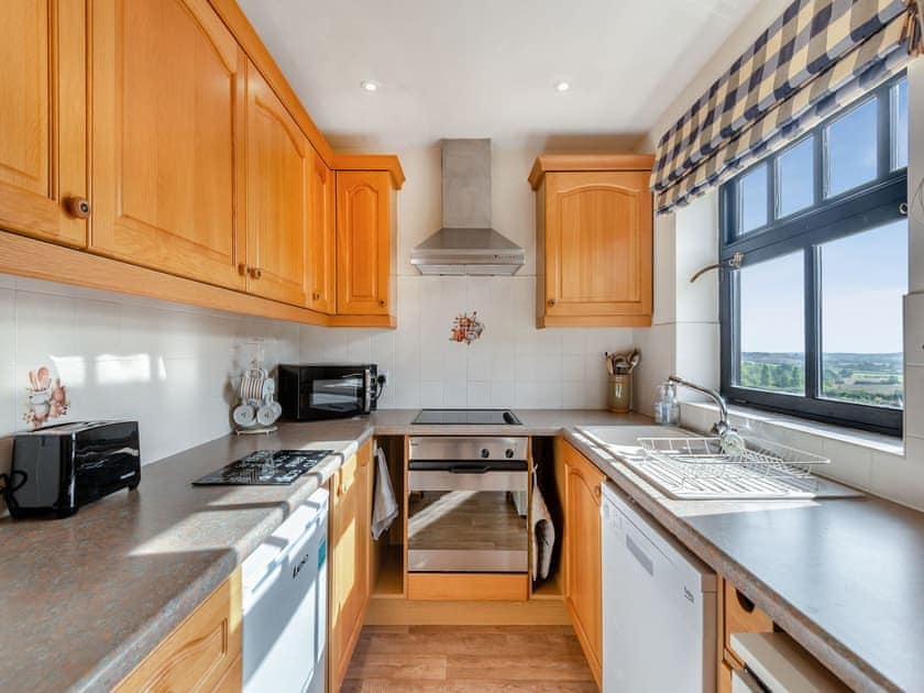 Kitchen | Viking Cottage - Poachers Hideaway, Belchford