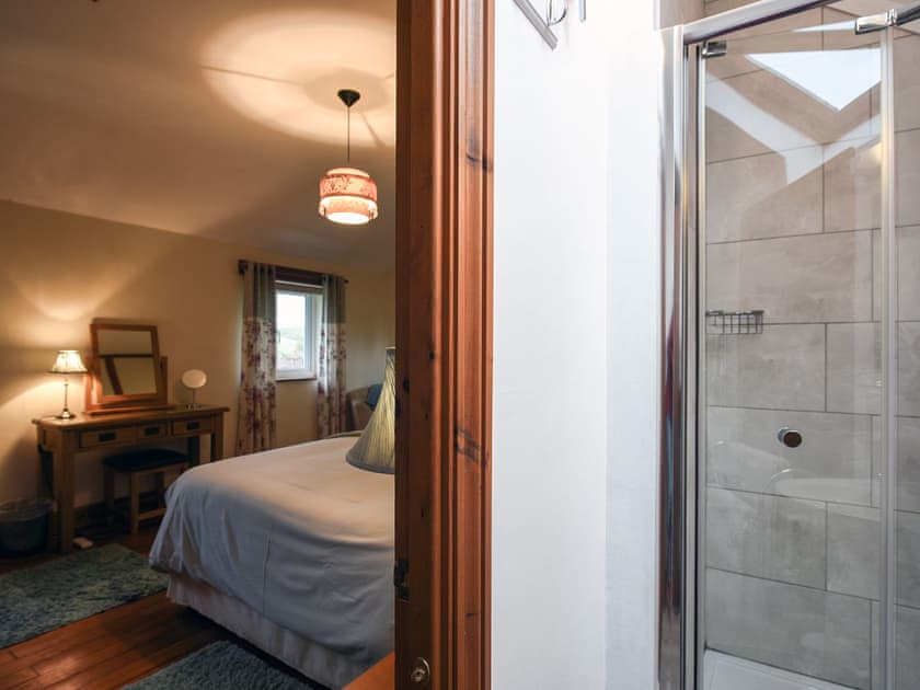 En-suite | Heron Cottage - Shropshire Retreats, Bishops Castle