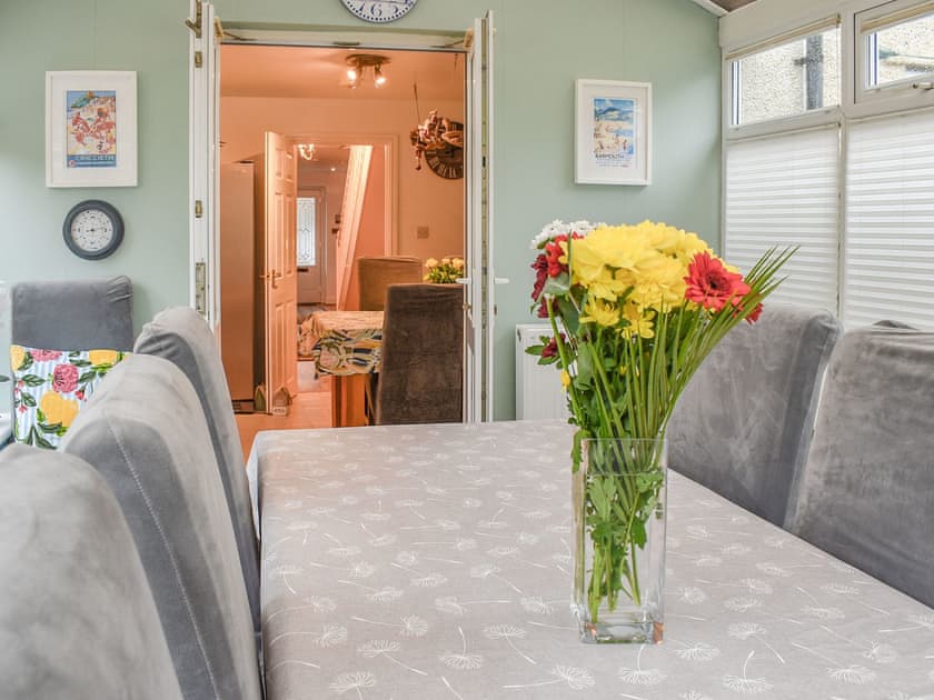 Dining room | Acw House, Llanbedr