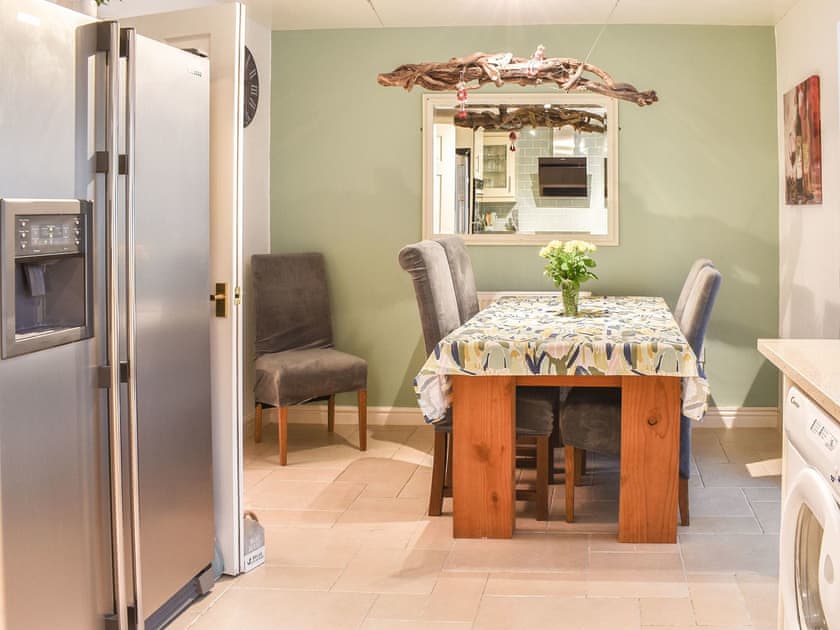 Kitchen/diner | Acw House, Llanbedr