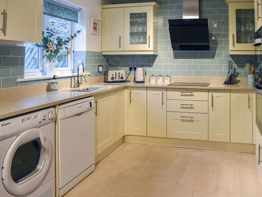 Kitchen/diner | Acw House, Llanbedr