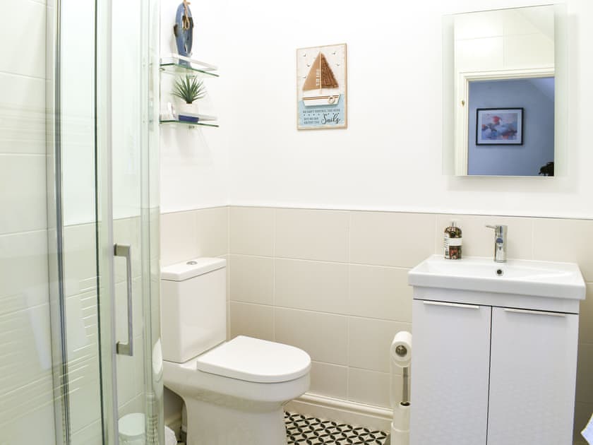 Shower room 1 | Acw House, Llanbedr