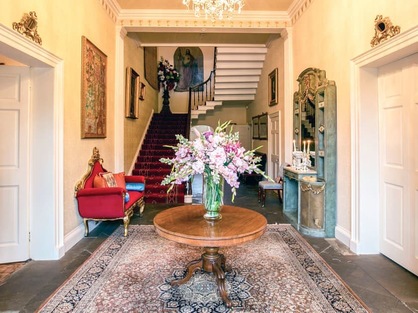 Entrance hallway | Walcot Hall, Alkborough, near Scunthorpe