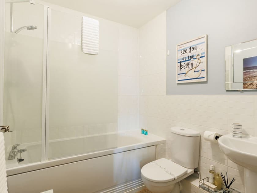 Bathroom | Harbourside Retreat, Poole