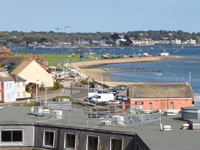 Setting | Jeanneau, Poole