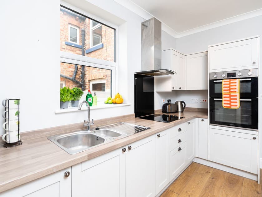 Kitchen | Ashville Lodge - Ashville Houses, Scarborough