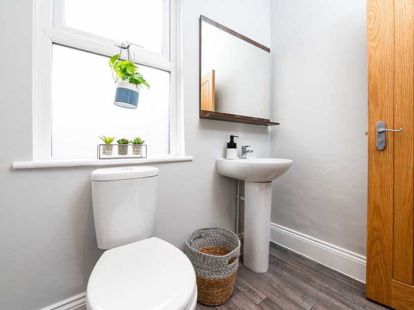 Shower room | Ashville Lodge - Ashville Houses, Scarborough