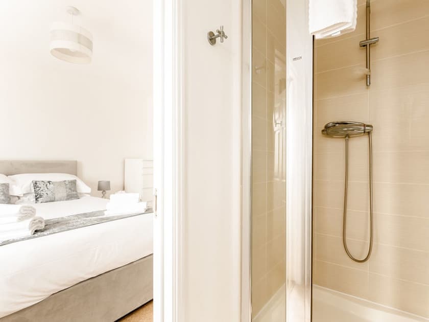 En-suite | Ocean Breeze, Poole