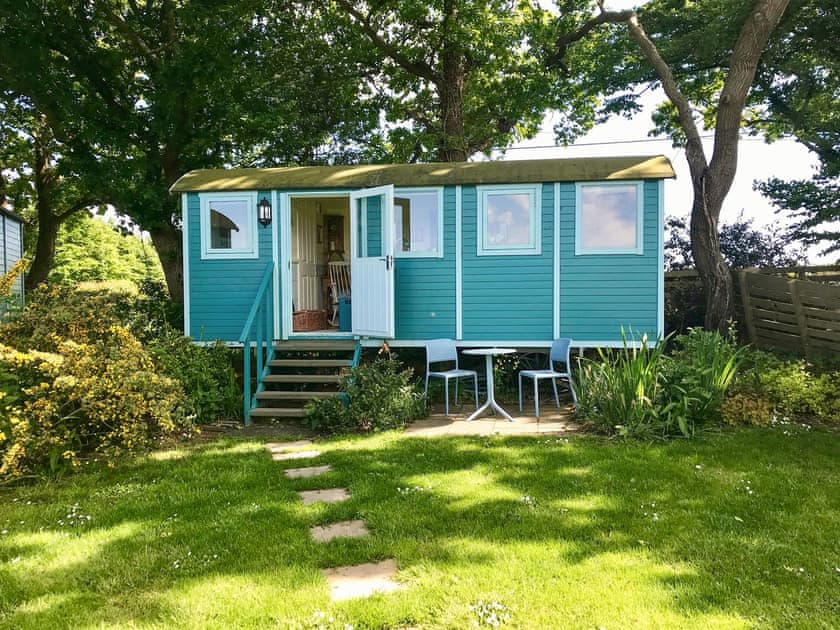 Exterior | Meadowsweet - Treetops Retreats, Hailsham