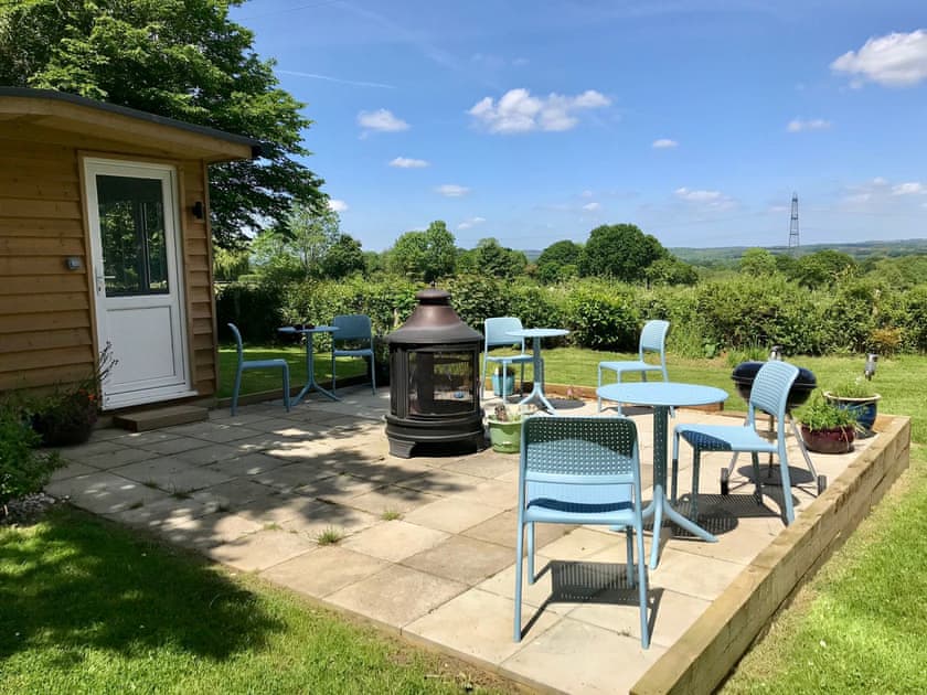 Outdoor area | Heartsease - Treetops retreat, Hailsham