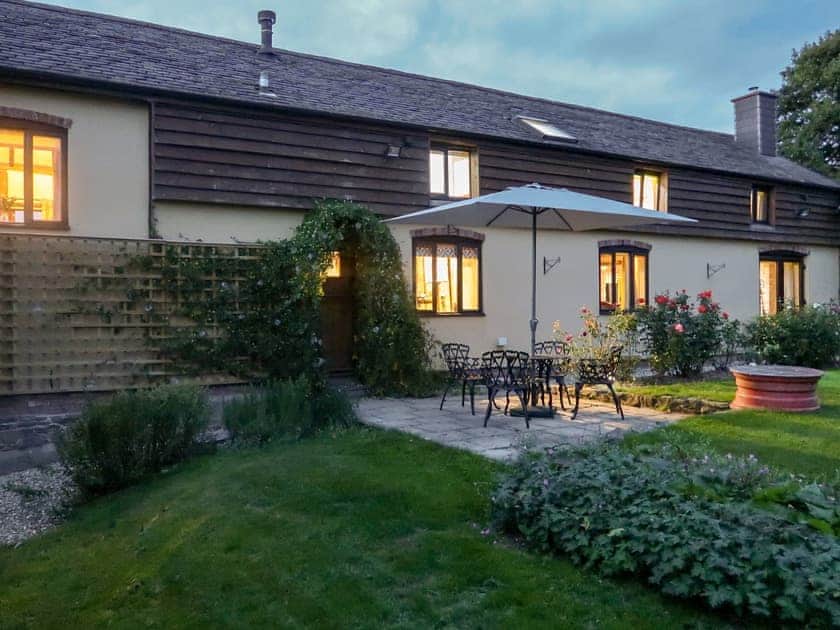 Exterior at night | Ysgubor Hir, Trefeglwys, near Llanidloes