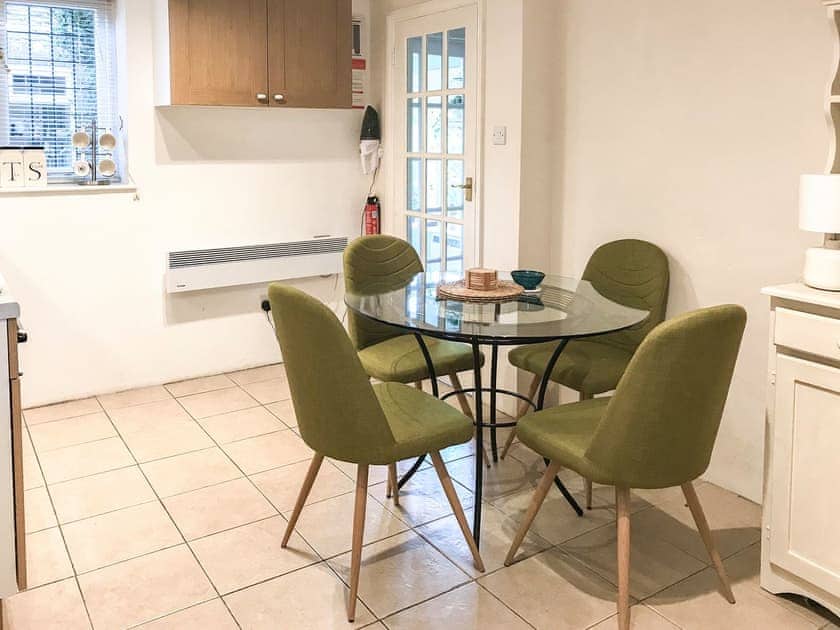 Kitchen/diner | Goodwood Coach House, Chichester