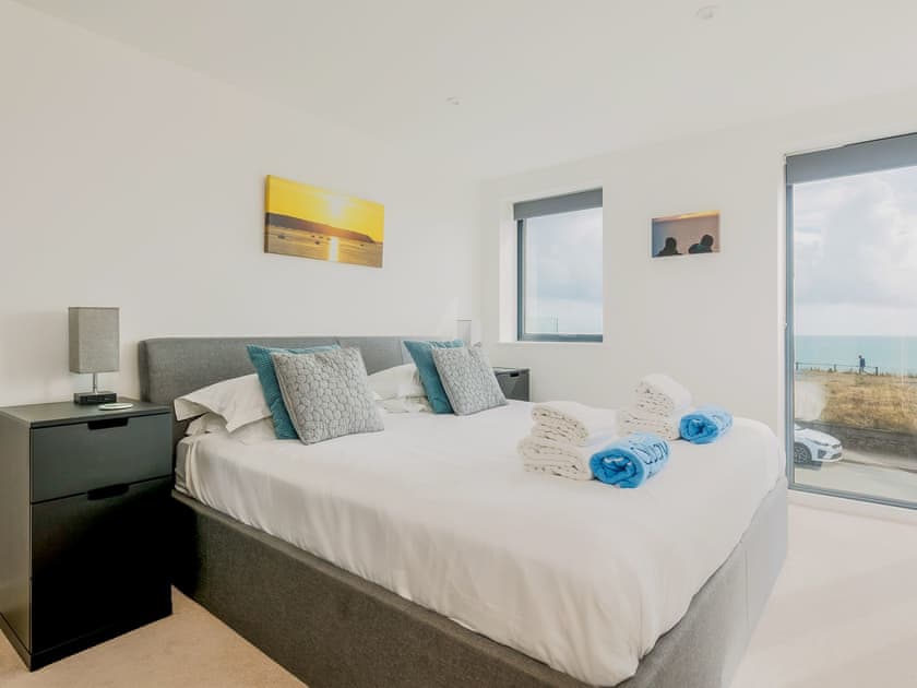 Double bedroom | Rise and Shine, Southbourne, near Christchurch