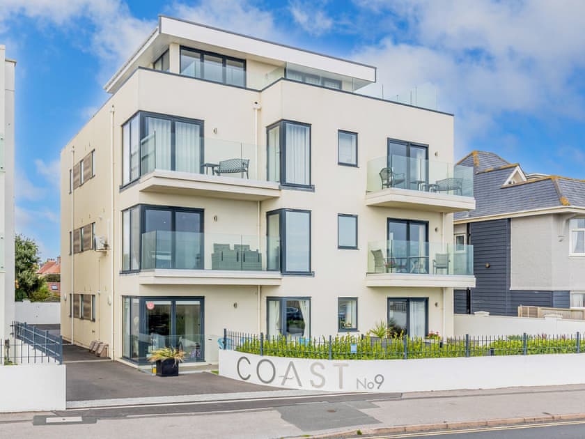 Exterior | Rise and Shine, Southbourne, near Christchurch