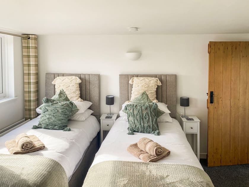 Twin bedroom | Holly Cottage, Palnackie, near Castle Douglas
