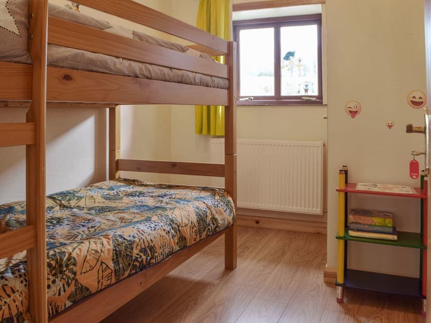 Bunk bedroom | Caws Cottage, Lancych, near Cenarth