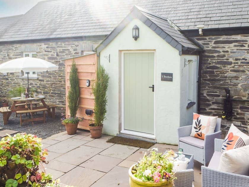 Exterior | Y Bwthyn, Blaenwaun