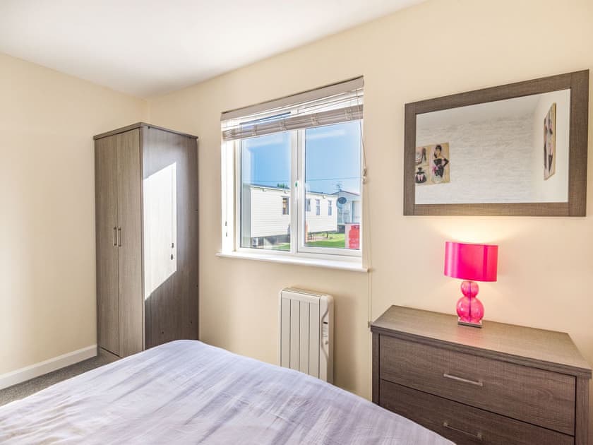 Double bedroom | Rainbow Bungalow 1 - Kings Caravan Park, Chapel St Leonards
