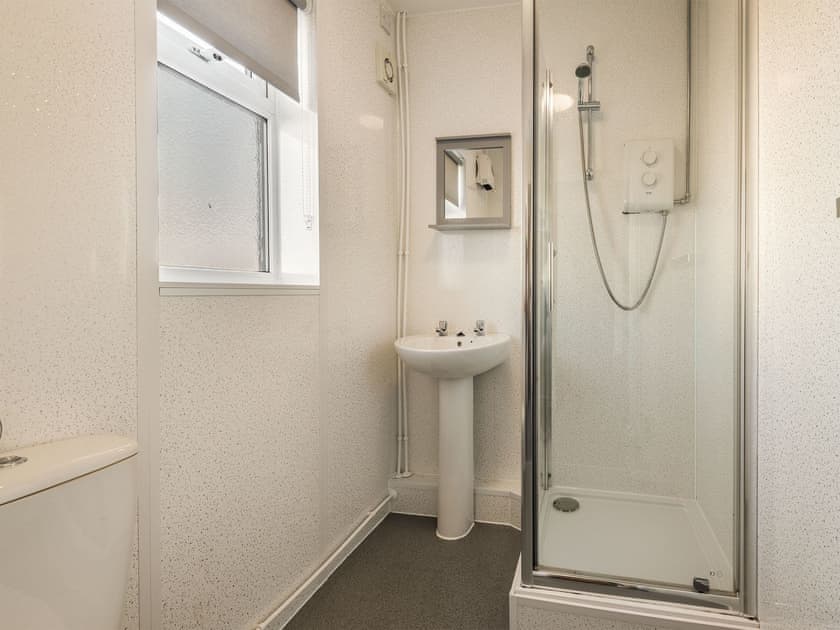 Shower room | Rainbow Bungalow 1 - Kings Caravan Park, Chapel St Leonards