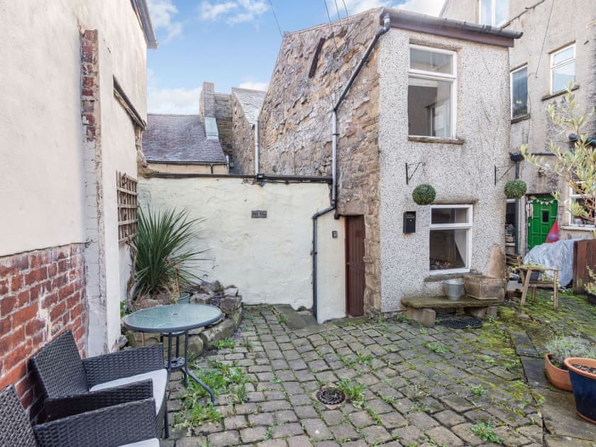 Outdoor area | Peak Mews, Buxton