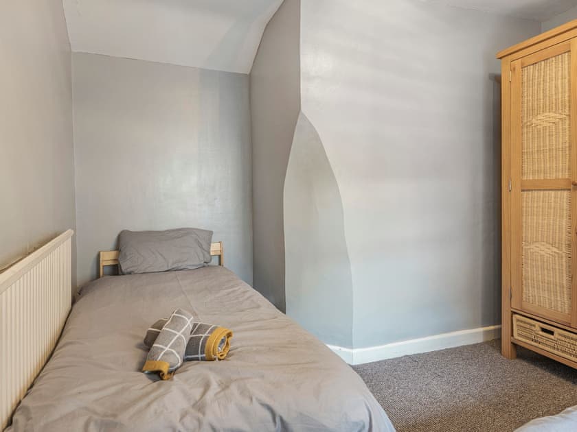Twin bedroom | Peak Mews, Buxton