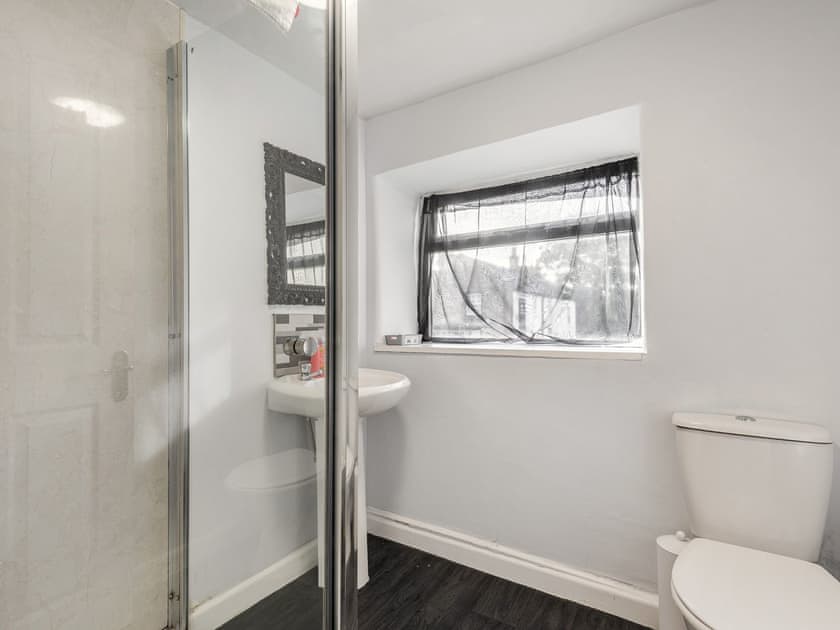 Shower room | Peak Mews, Buxton