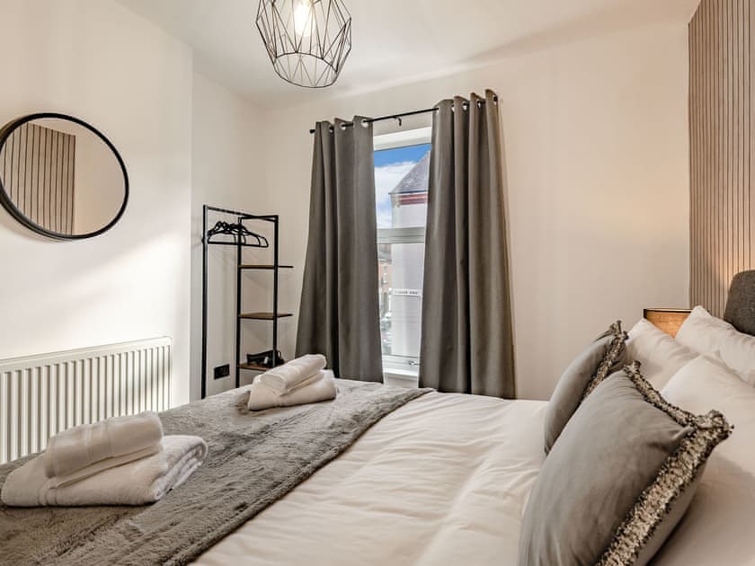 Double bedroom | Ida’s Place - St Andrews Cottages, Lincoln