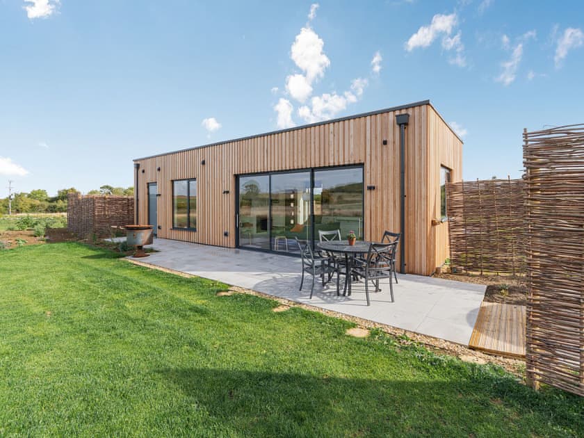 Exterior | Daisy Lodge - Meadow Lodges - Daisy Lodge, Boothby Pagnell