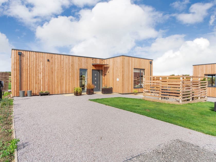Exterior | Daisy Lodge - Meadow Lodges - Daisy Lodge, Boothby Pagnell