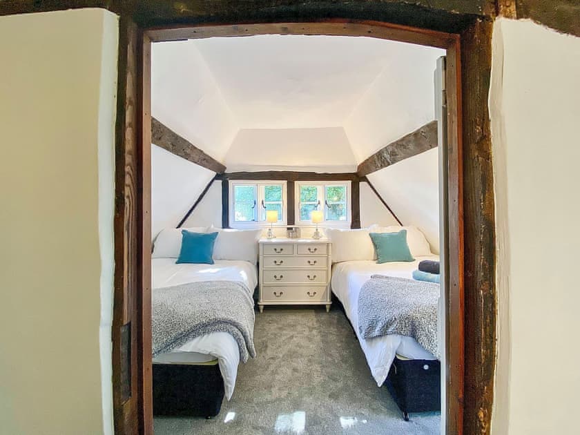 Twin bedroom | Mortimer Cottage, Wootton Rivers, near Marlborough