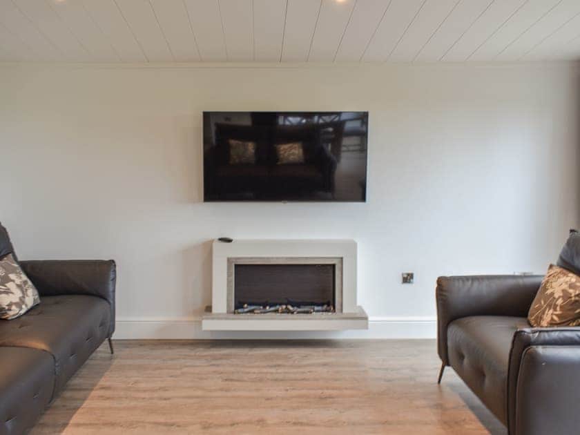 Living area | The Oaks - Oaklands Country Park, Great Strickland