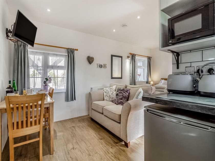 Studio | Converted Stable No 3 - Sorrels Farm , Great Sampford, near Saffron Walden