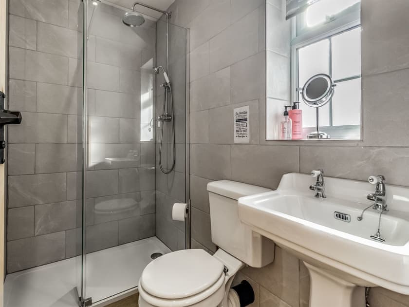 Shower room | Converted Stable No 3 - Sorrels Farm , Great Sampford, near Saffron Walden