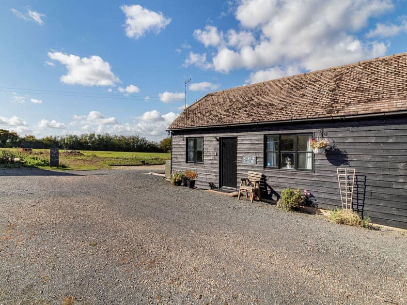 Exterior | Converted Stable No 1 - Sorrels Farm , Great Sampford, near Saffron Walden