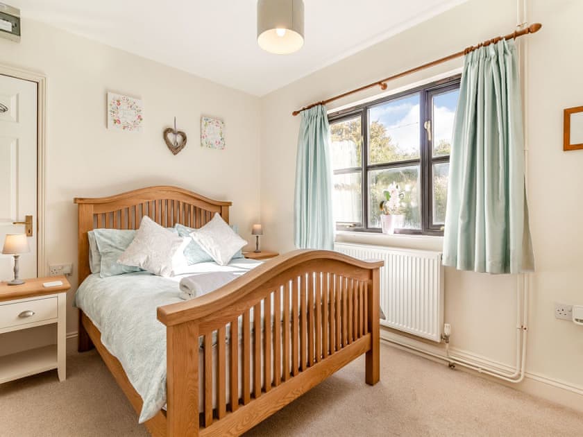 Double bedroom | Converted Stable No 1 - Sorrels Farm , Great Sampford, near Saffron Walden