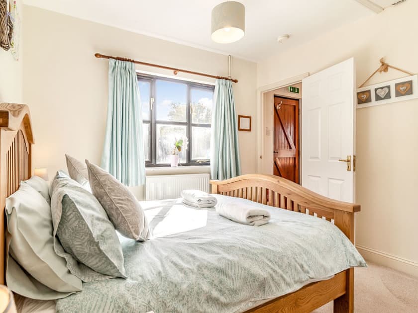 Double bedroom | Converted Stable No 1 - Sorrels Farm , Great Sampford, near Saffron Walden