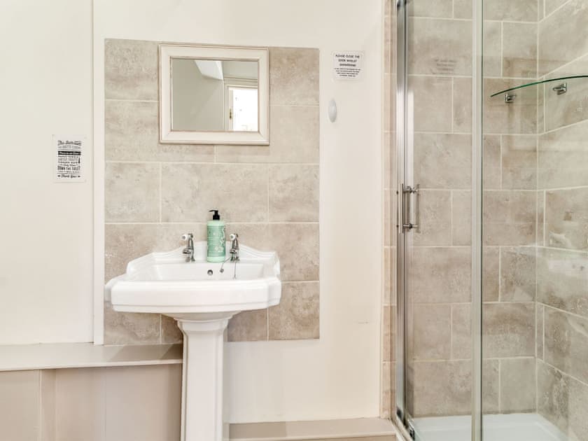Shower room | Converted Stable No 1 - Sorrels Farm , Great Sampford, near Saffron Walden