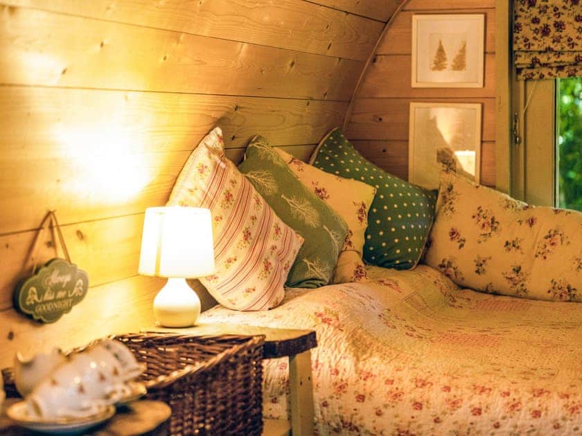 Interior | Daisy - Hollington Park Glamping, Woolton Hill, nr Newbury