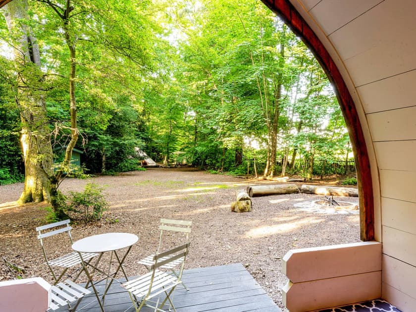 Decking | Daisy - Hollington Park Glamping, Woolton Hill, nr Newbury